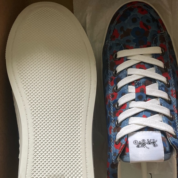 BLACK FRIDAY Mens coach shoes. 8.5 blue & red. BRAND NEW. - Picture 3 of 4